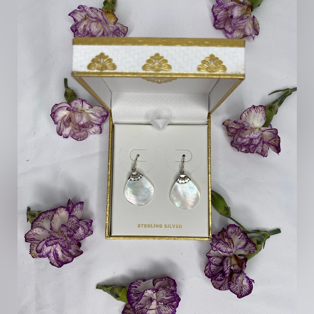 Annika Witt brand new 925 Sterling silver mother of pearl earrings